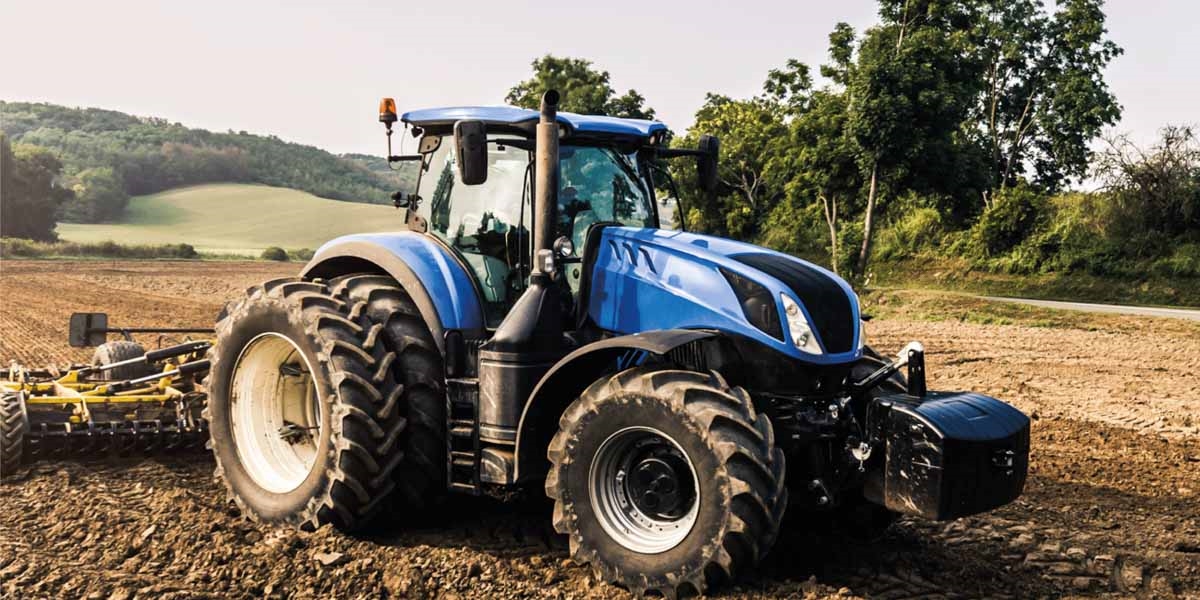 Tractor handdoek - 70x140 cm - 100% katoen - Zachte badhanddoek met een blauwe tractor